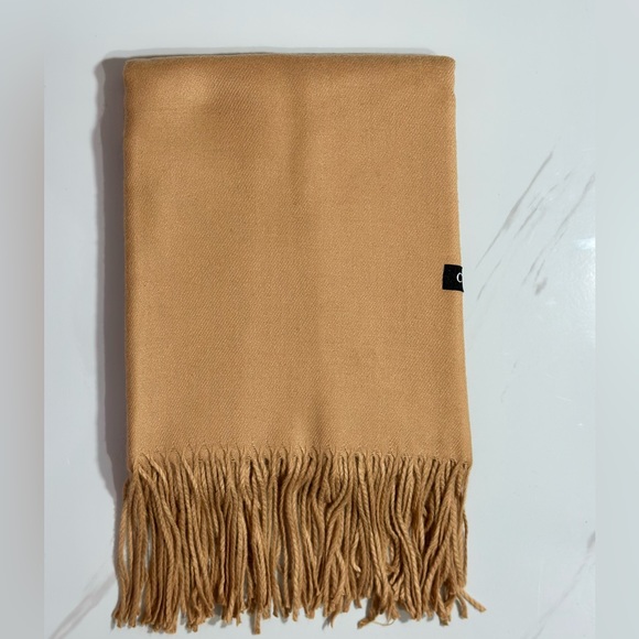 Accessories - Scarf